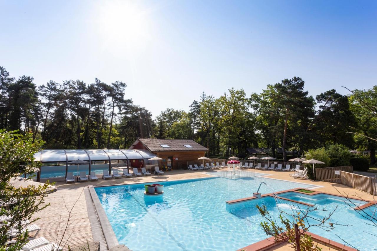 Camping La Pinede Hotell Excénevex Exteriör bild